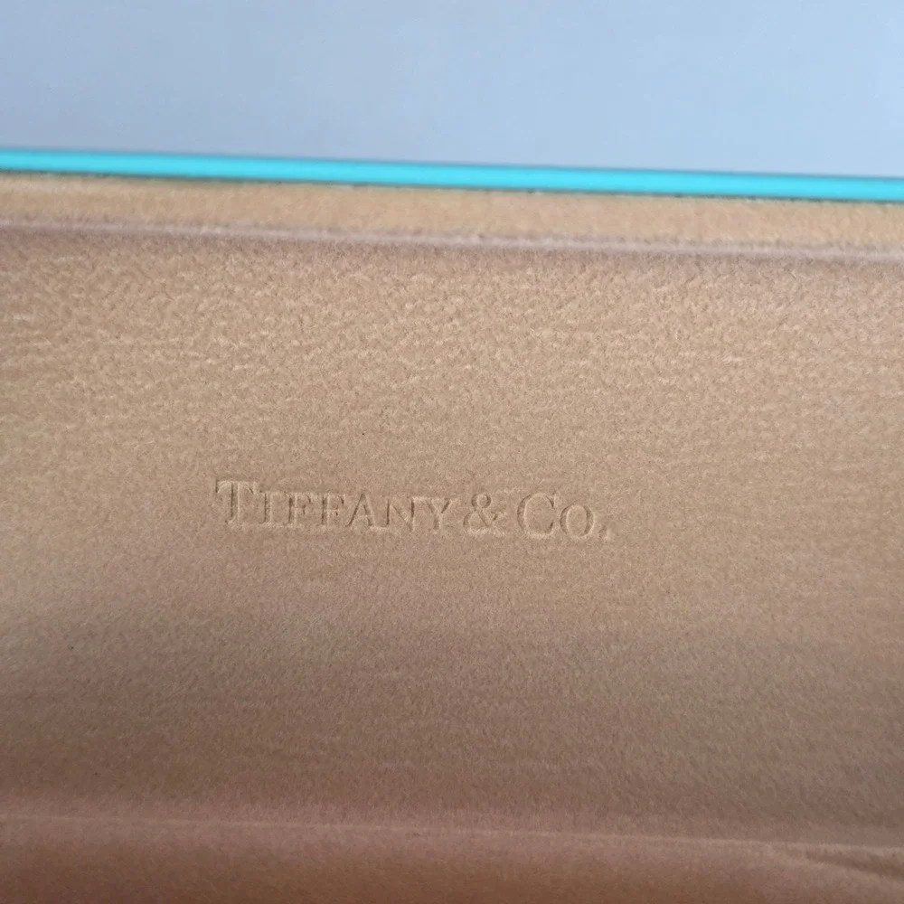 Tiffany & Co. Eyeglass Case Tiffany Blue Hard Shell Logo Clamshell Tan Interior